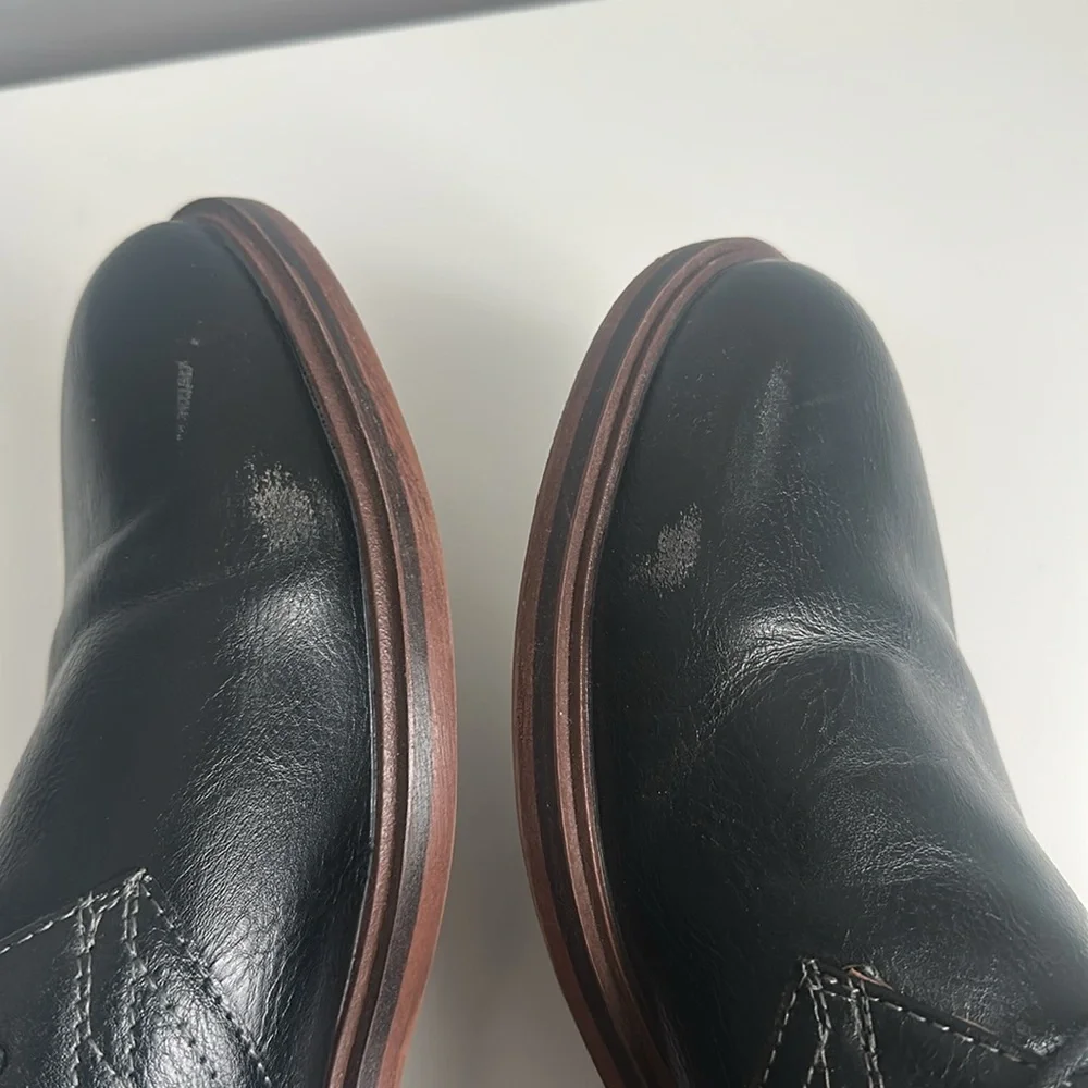 Sonoma Black Leather Chukka Boots with Brown Soles